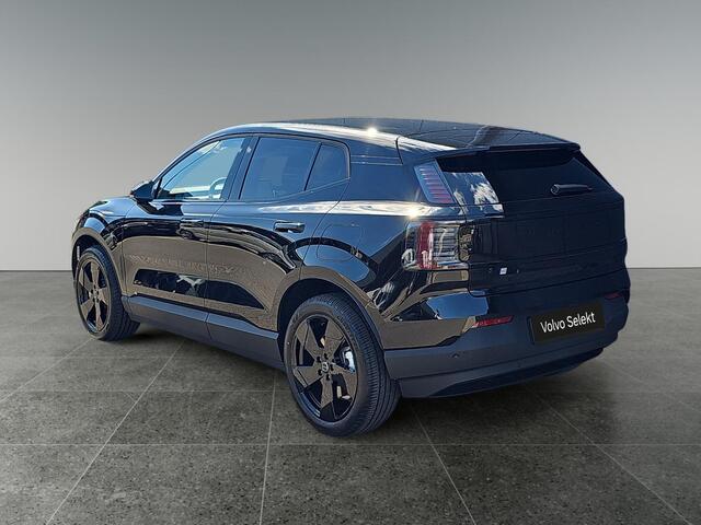 Volvo EX30 P5 Long Range Plus Black Edition Europa 69 kWh | Stuur- Stoelverwarming | Keyless Entry | Adaptive Cruise Control | Elektr. verstelbare voorstoelen |