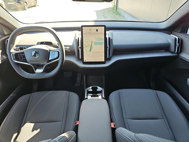 Volvo EX30 P5 Long Range Plus Black Edition Europa 69 kWh | Stuur- Stoelverwarming | Keyless Entry | Adaptive Cruise Control | Elektr. verstelbare voorstoelen |