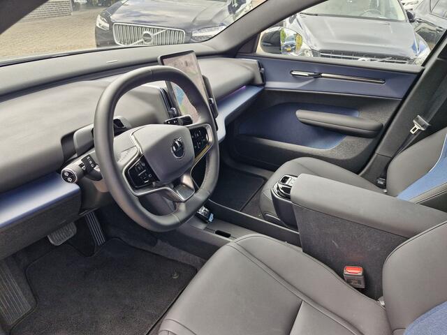 Volvo EX30 Single Motor Extended Range Plus 69 kWh | Warmte pomp | Stoelen en stuur verwarmd | camera achter | Electrische achterklep | Harman en Kardon | Elektrische stoelen