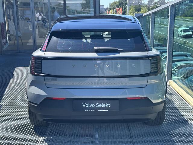 Volvo EX30 Single Motor Plus 51 kWh Automaat, Climate line, Stoel- en stuurverwarming, Warmtepomp, Harman Kardon audio, Driver assist, Pilot assist, Adaptive cruise, BLIS