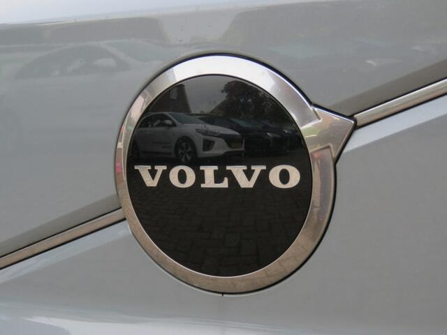 Volvo EX30 EXTENDED CORE 69 KWH / Trekhaak / Camera / BOVAG garantie