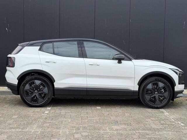 Volvo EX30 Cross Country P5 Long Range Plus 69 kWh Elek. stoelen / 360 Camera / Elek. achterklep / Stoel, stuur verwarming / Adaptive cruise /
