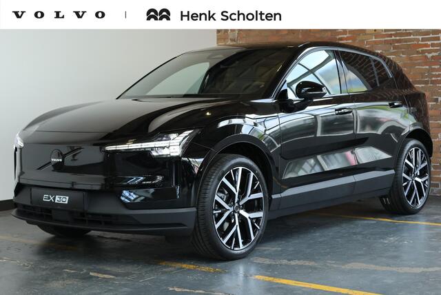 Volvo EX30 P5 Long Range Plus Black Edition Europa 69 kWh | Harman Kardon Premium Audio | 360º Visual Park Camera | Elektrisch Verstelbare Voorstoelen | Stoel/Stuurverwarming |