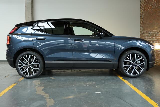 Volvo EX30 P5 Long Range Plus Black Edition Europa 69 kWh | 20" Y-Spaaks Wielen | Elektrisch Verstelbare Voorstoelen | Stoel/Stuurverwarming | Extra Getint Glas | Harman Kardon Premium Audio | Phone as Key |