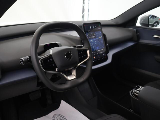 Volvo EX30 P5 Core 51 kWh | Navigatie | Apple Carplay/Android Auto | Parkeercamera | Stoel/Stuurverwarming | Cruise Control | Climate Control | LED |