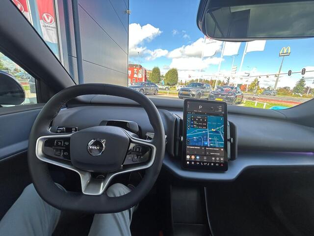 Volvo EX30 Cross Country Twin Motor Performance Ultra 69 kWh NAP|BTW|PANO|ACC|360|Elec. stoelen