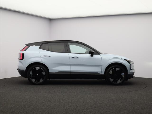 Volvo EX30 Single Motor Extended Range Plus 69 kWh / Stoel+Stuurverwarming / Getint Glas / Harman Kardon / Adaptive Cruise / BLIS / Keyless /