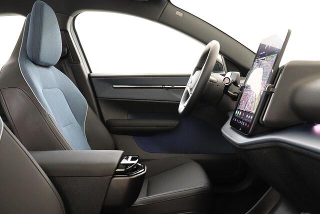 Volvo EX30 SINGLE MOTOR EXTENDED RANGE ULTRA 69 kWh -PANO.DAK|HARMAN/KARDON|POWER-SEATS|360°CAM|AUT.INPARKEREN|CLIMATE|19"|SoH:100%
