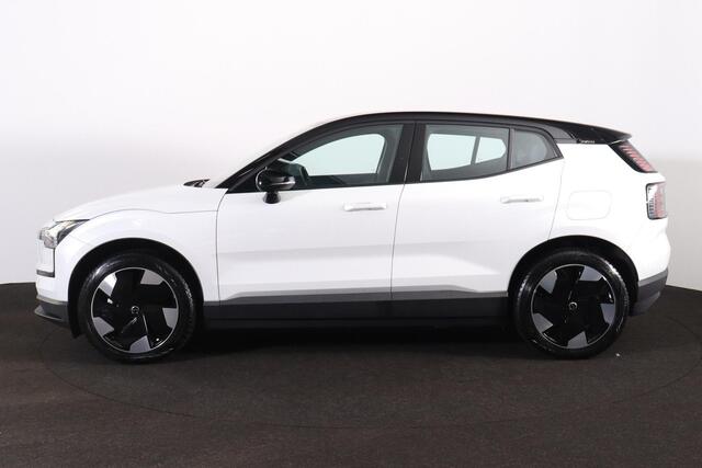 Volvo EX30 Extended Range Plus 69 kWh - Adaptive Cruise Control - Climate Pack - Harman/Kardon audio - Parkeercamera achter - Parkeersensoren voor & achter - 19' LMV – foto 3