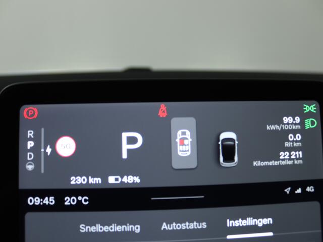 Volvo EX30 Single Motor Extended Range Plus 69 kWh | Harman Kardon Audio | Stuur-/Stoelverwarming | Onderweg-naar-dealer