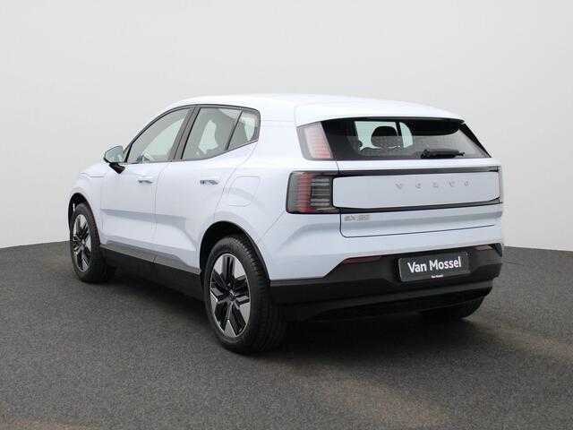 Volvo EX30 Single Motor Extended Range Core | Navigatie | Parkeer camera