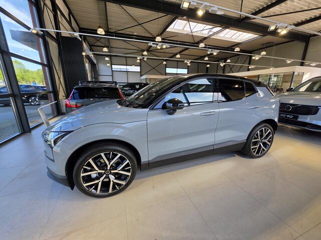 Volvo EX30 P5 Long Range Plus Europa 69 kWhe Plus Europa 69 kWh | Elektrisch verstelbare voorstoelen | 20"wielen | Zwart dak | Stoelverwarming – foto 3