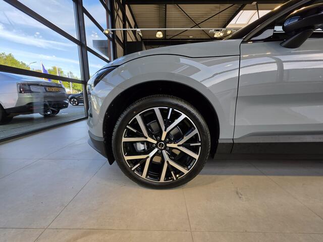 Volvo EX30 P5 Long Range Plus Europa 69 kWhe Plus Europa 69 kWh | Elektrisch verstelbare voorstoelen | 20"wielen | Zwart dak | Stoelverwarming – foto 6