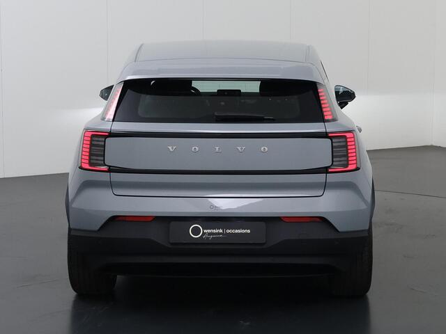 Volvo EX30 Single Motor Core 51 kWh | SOH 97,4% | Navigatie | Cruise Control Adaptief | Climate Control | Parkeercamera | Apple Carplay/Android Auto | – foto 4