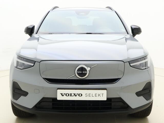 Volvo EX40 Extended Range Business Edition / 1.000 km's / DEMO DEAL / Adapt. Cruise / BLIS / 360 Camera / Stoel + Stuurw. verwarming / getint glas / 19'' Velgen /