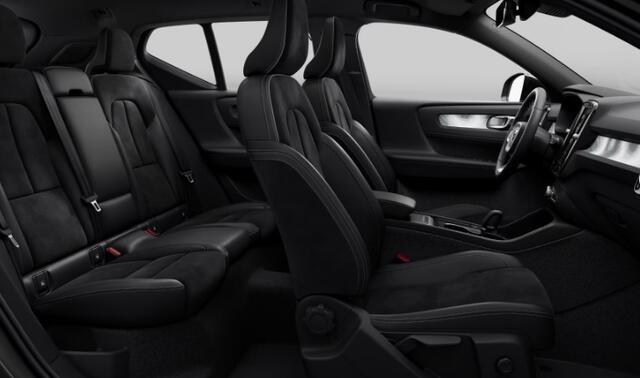 Volvo EX40 Single Motor Extended Range Plus Black Ed. 82 kWh Pixel led / 360° Camera / Harman Kardon audio / Elektrisch bedienbare voorstoelen / Memory seat / Google infotainment / Adaptive cruise control / Pilot assist /