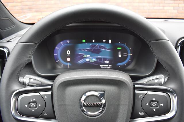 Volvo EX40 Single Motor 252PK Extended Range Plus 82 kWh | Trekhaak |