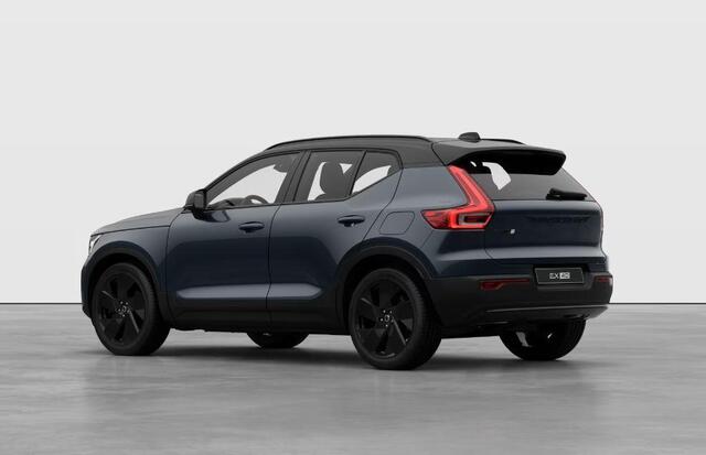 Volvo EX40 Single Motor Extended Range Ultra Black Ed. 82 kWh | Pixel LED koplampen | Panorama dak | 360° Camera | Harman/Kardon | elektrisch verstelbare voorstoelen met memory | Getint glas | 20" |