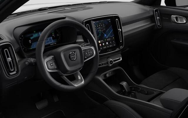 Volvo EX40 Single Motor Extended Range Ultra Black Edition | Harman Kardon | 20" | Panoramadak | Donker Glas | Power Seats |