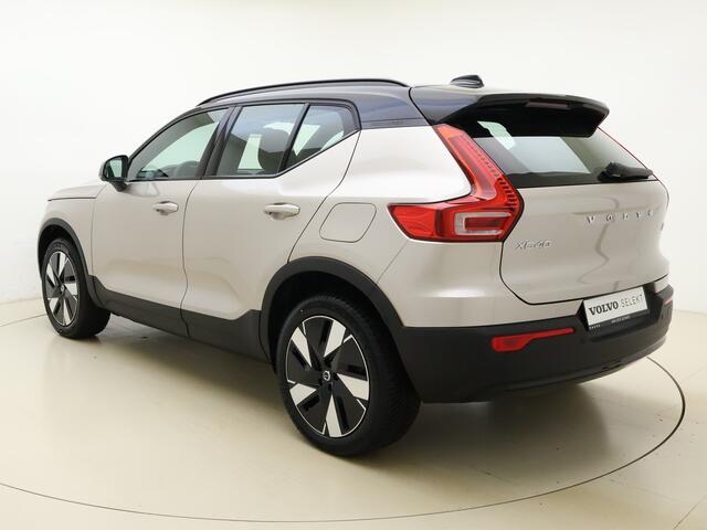 Volvo EX40 Extended Range Plus 82 kWh / ¤ 7.500,- Voorraadkorting / 3 jaar gratis onderhoud / Nieuw op voorraad / El. Trekhaak / Warmtepomp / Stoel + Stuurw. Verwarming /