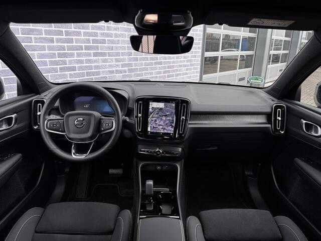 Volvo EX40 Single Motor Plus 70 kWh | Stoel-/Stuurverwarming | Keyless | Adaptive Cruise Control | 19 inch | BLIS | Trekhaak