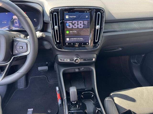 Volvo EX40 Single Motor Ext. Range Ultra Black Edition | Panoramadak | 360 graden camera | Harman/Kardon | Pixel LED |
