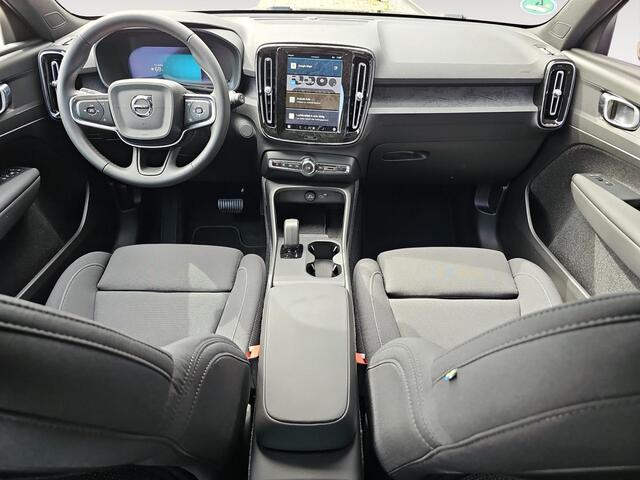 Volvo EX40 Single Motor Plus 70 kWh | Stoelverwarming | Keyless Entry | Adaptive Cruise Control | Elektrische kofferklep |