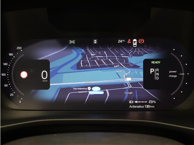 Volvo EX40 Single Motor Extended Range Plus 82 kWh / Stoel en stuurverwarming / Parkeercamera achter / BLIS / Pilot Assist / All Season banden / Extra getint glas achter /