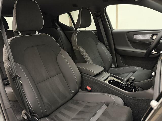 Volvo EX40 Extended Range Plus 82 kWh / Nubuck bekleding / 360 graden camera / Trekhaak / Keyles entry / BLIS / Stoel/- en stuurverwarming /