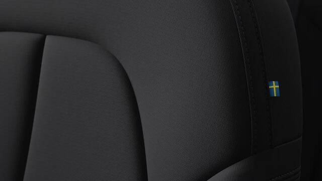 Volvo EX40 Single Motor Extended Range Business Edition | Verwacht Dec. 2025 | Stoel/Stuurverwarming | Warmtepomp | Adaptieve Cruise Control | Dodehoekwaarschuwing | 360º Camera | Harman Kardon Premium Audio |