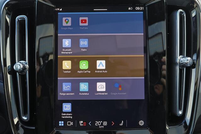 Volvo EX40 Performance Ultra 82 kWh - Panorama/schuifdak - IntelliSafe Assist & Surround - 360º Camera - Harman/Kardon audio - Verwarmde voorstoelen, stuur & achterbank - Parkeersensoren voor & achter - Elektr. bedienb. voorstoelen met geheugen links - Wollen bekled