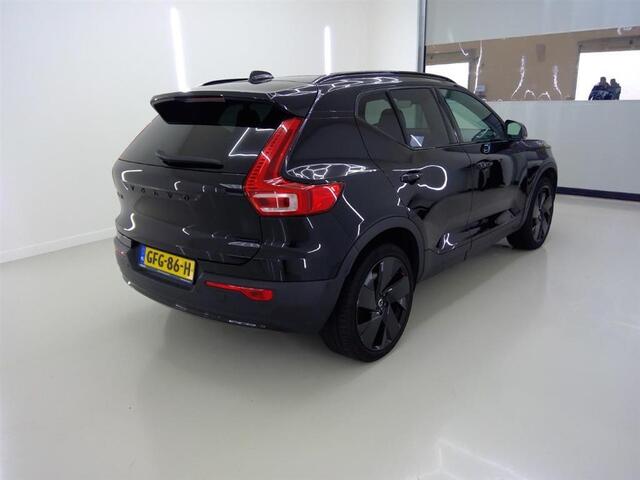 Volvo EX40 Twin Motor Performance Ultra Black Edition 82 kWh | Trekhaak | Pixel LED | 360º Camera | Google | Power Seats | Stuur + Stoel verwarming | Blis | Adaptieve Cruise Controle |