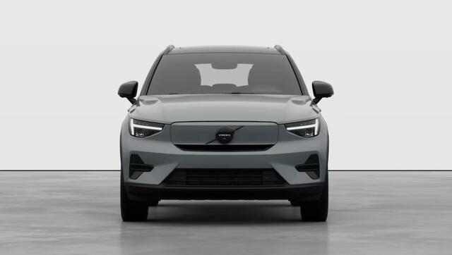 Volvo EX40 Extended Range Ultra Black Edition / DIRECT LEVERBAAR / Panorama dak / 360 camera / Nubuck / Stoel/- en stuurverwarming / Harman Kardon /