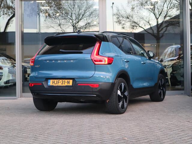 Volvo EX40 Single Motor Extended Range Ultra 82 kWh | Schuif-/ kanteldak| Keyless Entry| 360* Camera| Verwarmbare voorstoelen| Stuurwielverwarming|