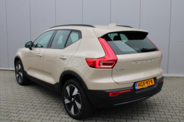 Volvo EX40 Single Motor Extended Range Plus 82 kWh | Trekhaak | Stoelverwarming | Warmtepomp