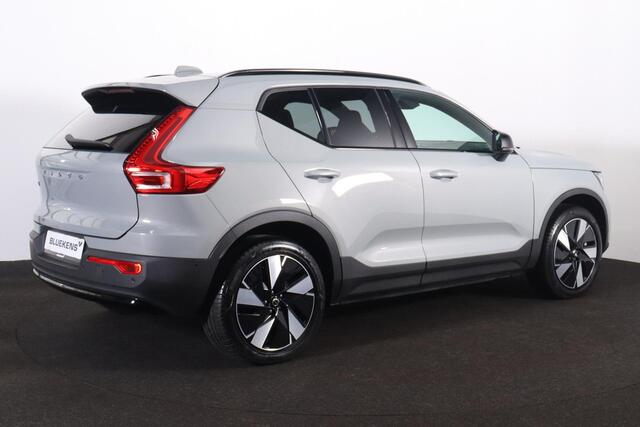 Volvo EX40 Extended Range Plus 82 kWh - IntelliSafe Assist & Surround - 360º Camera - Verwarmde voorstoelen, stuur & achterbank - Parkeersensoren voor & achter - Elektr. bedienb. bestuurdersstoel met geheugen - Draadloze tel. lader - Warmtepomp - Extra getint glas -