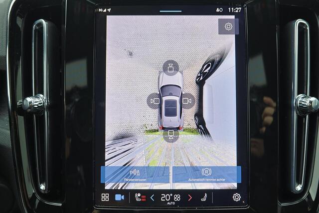 Volvo EX40 Extended Range Plus 82 kWh - IntelliSafe Assist & Surround - 360º Camera - Verwarmde voorstoelen, stuur & achterbank - Parkeersensoren voor & achter - Elektr. bedienb. bestuurdersstoel met geheugen - Draadloze tel. lader - Warmtepomp - Extra getint glas -