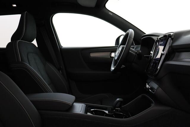 Volvo EX40 SINGLE MOTOR EXTENDED RANGE ULTRA BLACK ED. 82 kWh -PANO.DAK|HARMAN/KARDON|360°CAM|ADAP.LED|POWER-SEATS|20"