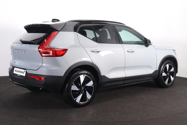 Volvo EX40 Extended Range Ultra 82 kWh - Panorama/schuifdak - IntelliSafe Assist & Surround - 360º Camera - Harman/Kardon audio - Verwarmde voorstoelen, stuur & achterbank - Parkeersensoren voor & achter - Elektr. bedienb. voorstoelen met geheugen links - Draadloze