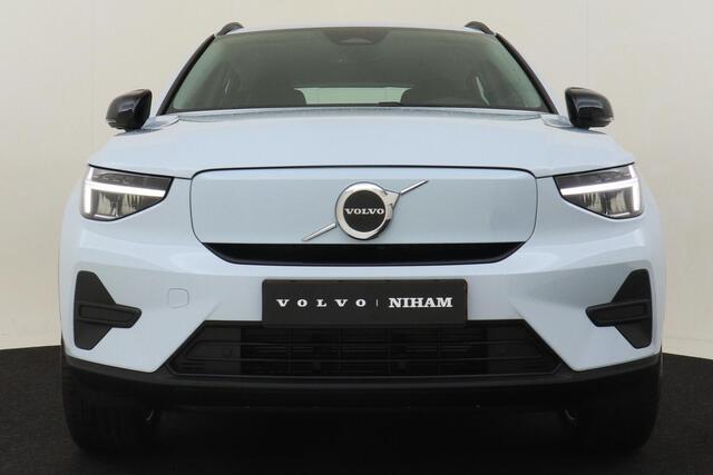 Volvo EX40 SINGLE MOTOR ESSENTIAL 70 kWh -CAMERA|CRUISE|DAB|CARPLAY|19"