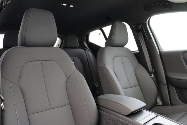 Volvo EX40 SINGLE MOTOR EXTENDED RANGE BUSINESS ED. 82 kWh *DEMO VOORDEEL!* -HARMAN/KARDON|PRIVACY.GLAS|ELEK.ACHTERKLEP|WARMTEPOMP|ADAP.CRUISE|19"