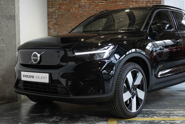 Volvo EX40 Single Motor Extended Range Ultra Black Ed. 82 kWh | 360° Parkeercamera | Parkeersensoren voor + achter | Stoelverwarming | Panoramadak | Google Infotainment | Harman Kardon Premium Audio | Electrische bedienbare voorstoelen