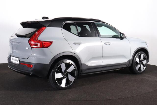 Volvo EX40 Recharge Twin Ultimate 82 kWh - Panorama/schuifdak - IntelliSafe Assist & Surround - 360º Camera - Harman/Kardon audio - Verwarmde voorstoelen, stuur & achterbank - Parkeersensoren voor & achter - Elektr. bedienb. voorstoelen met geheugen links - Warmtepo