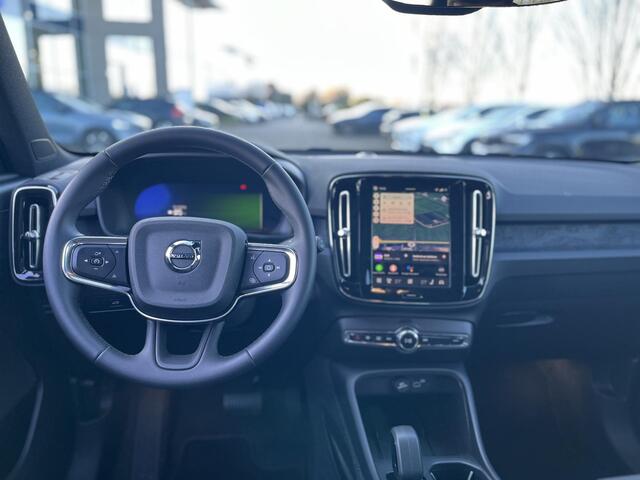 Volvo EX40 Single Motor Core 70 kWh | Climate Pack | Adaptive Cruise Control | Beschikbaar Vanaf 15 April |