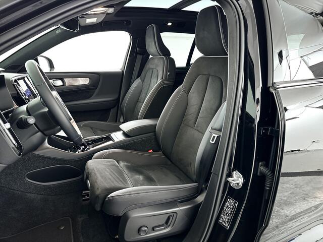 Volvo EX40 Single Motor Extended Range Ultra Black Ed. 82 kWh | SOH 100% | Panoramadak | 360° camera | Harman Kardon | Stoel- en Stuurverwarming | Trekhaak