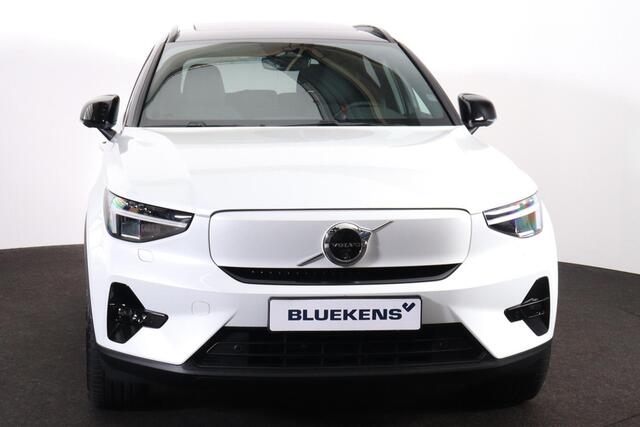Volvo EX40 Performance Ultra 82 kWh - Panorama/schuifdak - IntelliSafe Assist & Surround - 360º Camera - Harman/Kardon audio - Verwarmde voorstoelen, stuur & achterbank - Parkeersensoren voor & achter - Elektr. bedienb. voorstoelen met geheugen links - Draadloze tel