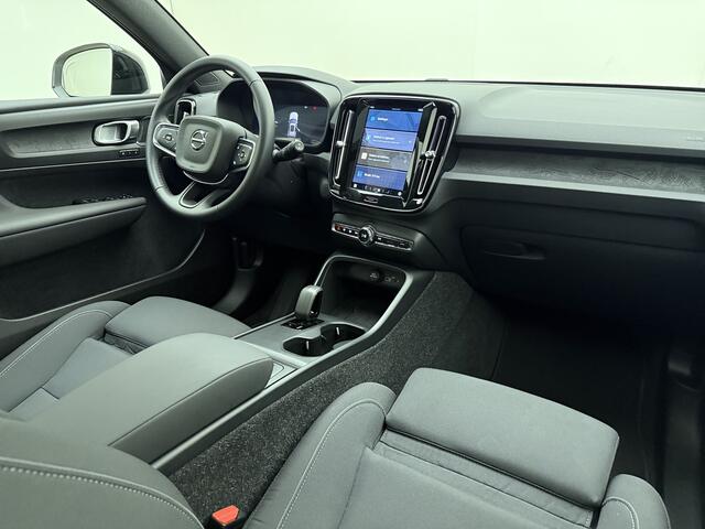 Volvo EX40 Extended Range Ultra / Panoramadak / Harman&Kardon Audio / Elektr. Stoelen / 360 Camera / 19'' / ACC / BLIS / Keyless / Stoel + Stuurw. Verwarming /