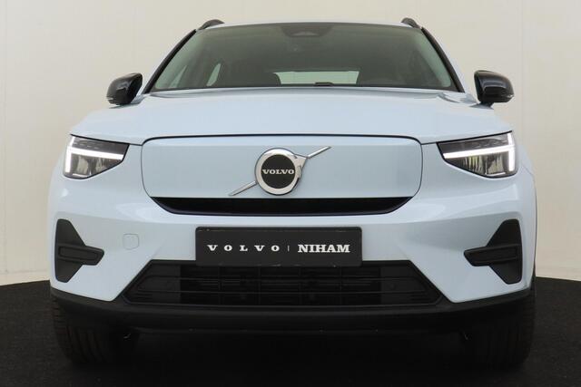 Volvo EX40 SINGLE MOTOR ESSENTIAL 70 kWh -CAMERA|CRUISE|DAB|CARPLAY|19"
