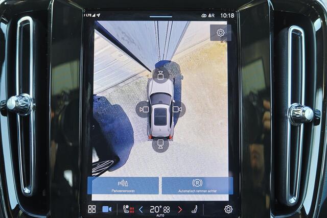 Volvo EX40 Extended Range Ultra 82 kWh - Panorama/schuifdak - IntelliSafe Assist & Surround - 360º Camera - Harman/Kardon audio - Verwarmde voorstoelen & stuur - Parkeersensoren voor & achter - Elektr. bedienb. voorstoelen met geheugen links - Draadloze tel. lader -