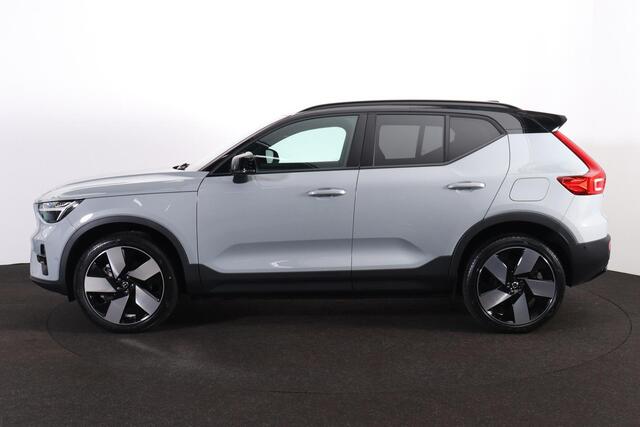 Volvo EX40 Performance Ultra 82 kWh - Panorama/schuifdak - IntelliSafe Assist & Surround - 360º Camera - Harman/Kardon audio - Verwarmde voorstoelen, stuur & achterbank - Parkeersensoren voor & achter - Elektr. bedienb. voorstoelen met geheugen links - Draadloze tel